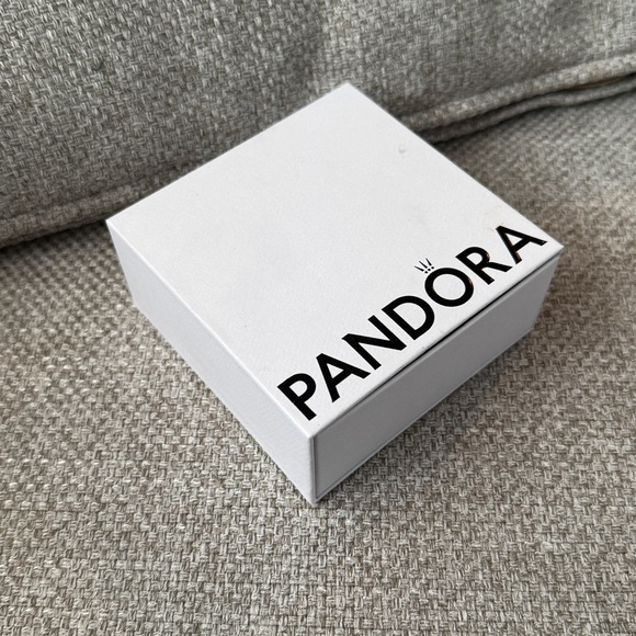 PANDORA Sparkling Slider Tennis Bracelet - Picture 12 of 12